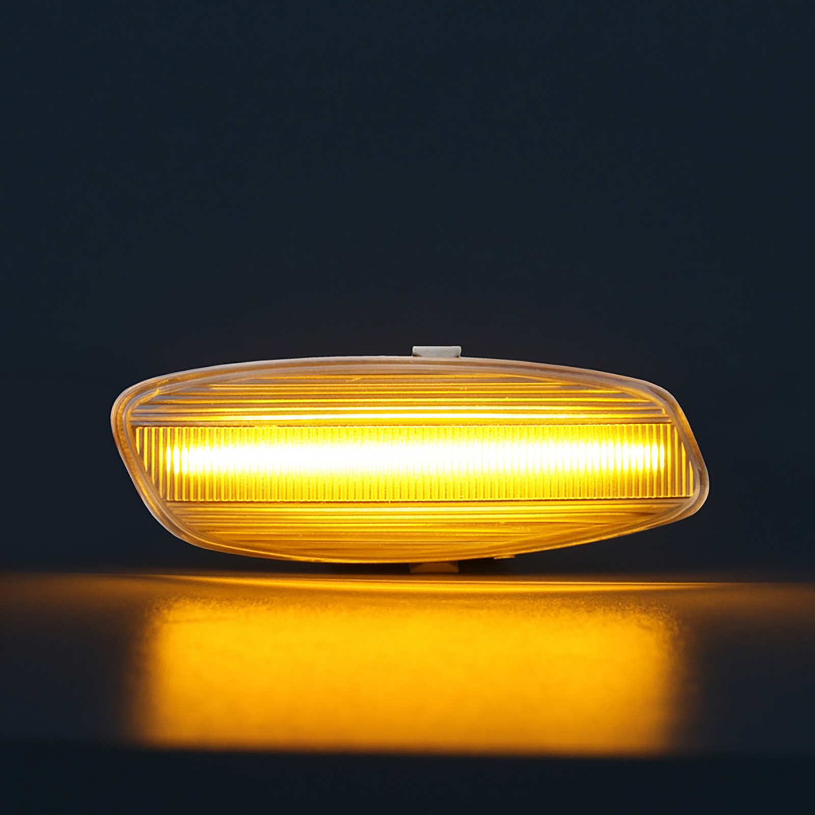 Citroen e Peugeot Frecce laterali chiare (2PCS)