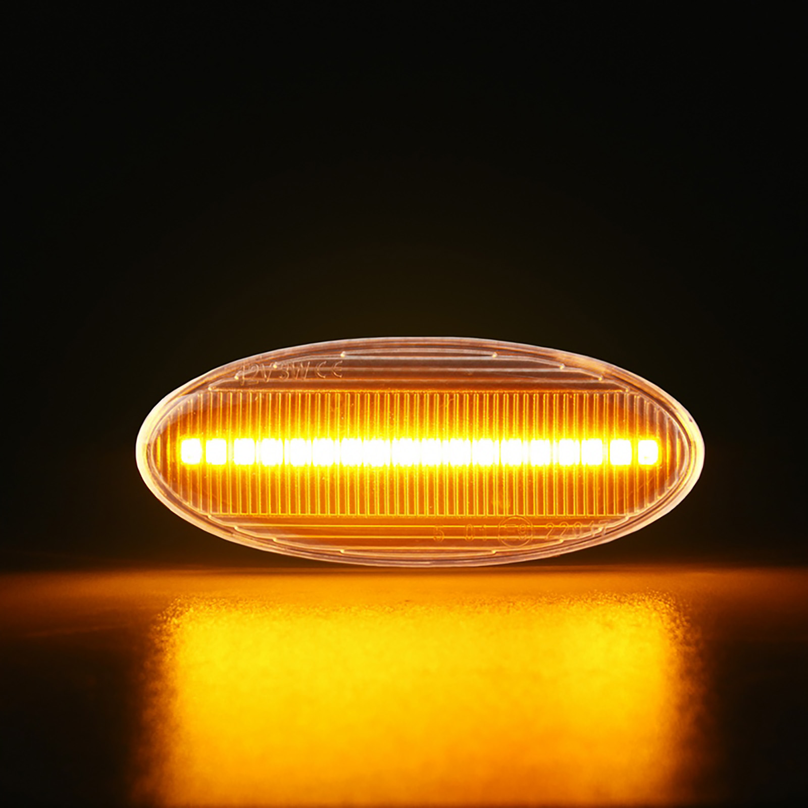 Nissan Frecce laterali chiare (2PCS)